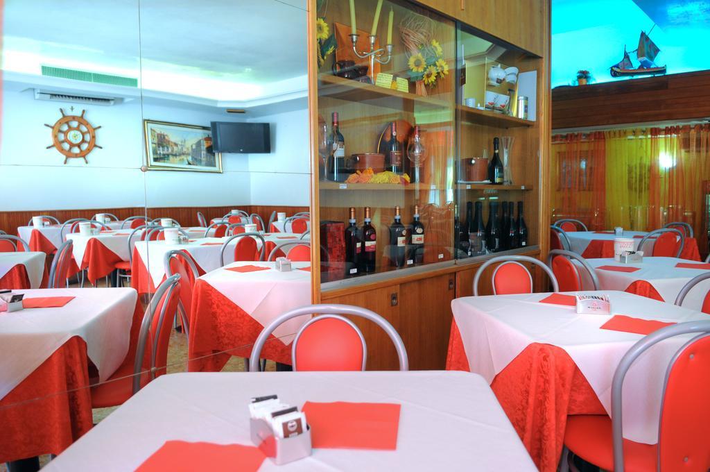 Hotel Fortuna Caorle Exterior photo